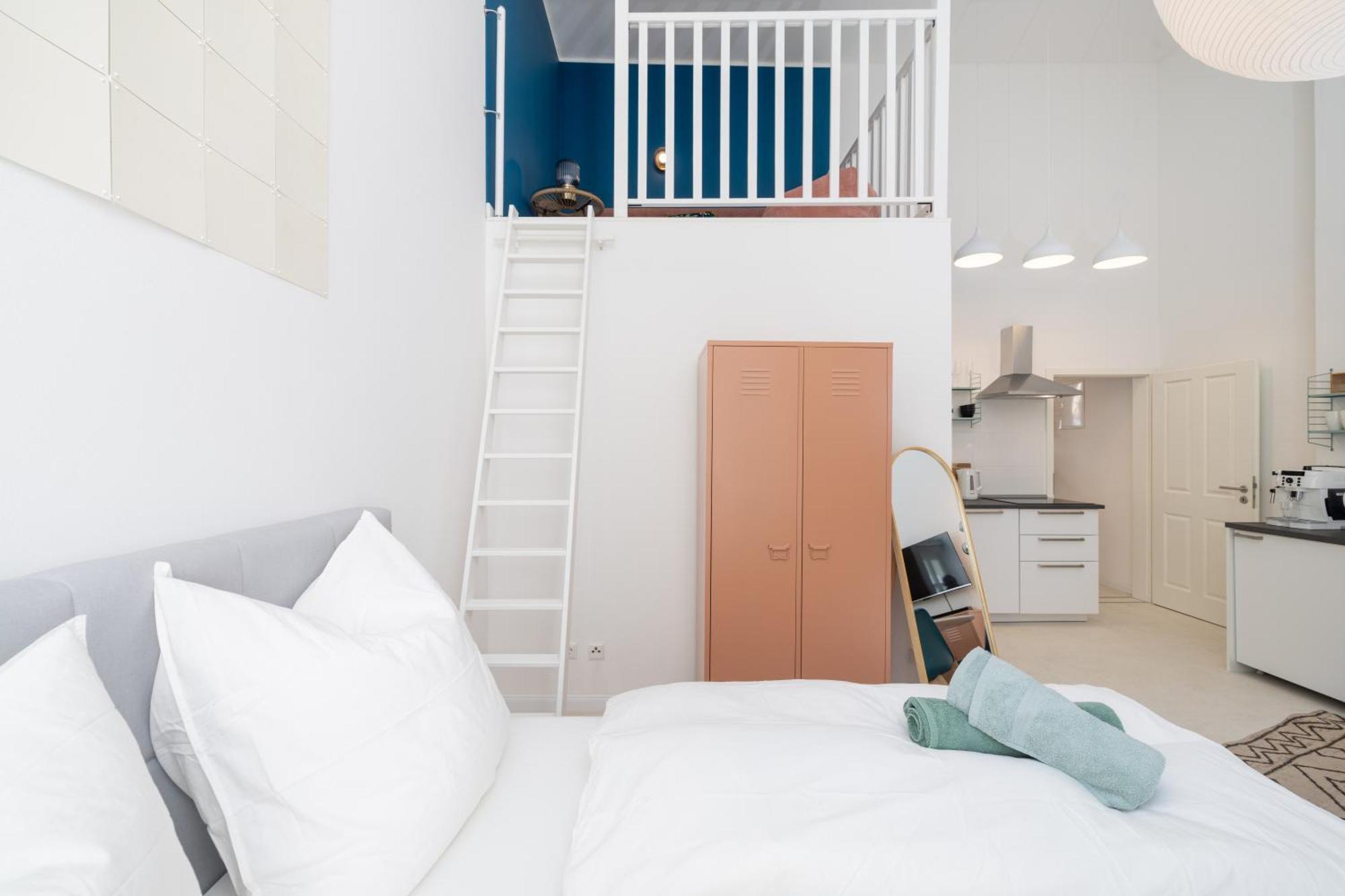 Great 2-Room Loft With 2 Bathrooms And 2 Kitchen ベルリン エクステリア 写真